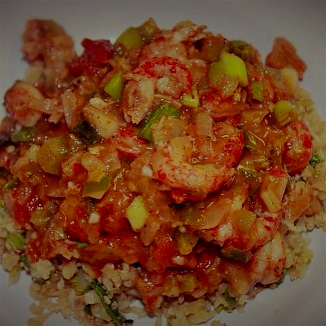 Healthy crawfish étouffée over dirty cauliflower rice- on the blog http://amouthfulofmoderation.c...