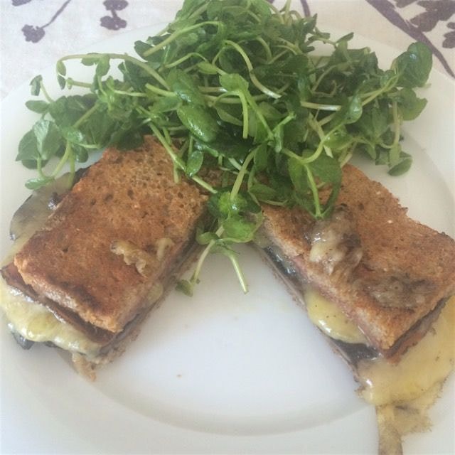 Peas shoots Love my Cheese/Mushrooms/Speck sandwich!
