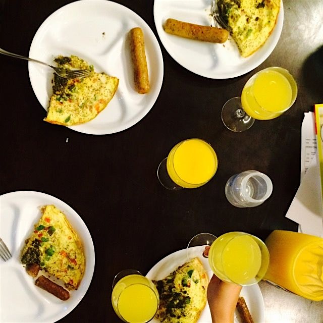 Brunching in Baltimore on the baby tour - onion And bell pepper Frittata and mimosas (+ one baby ...