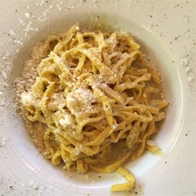 Pasta cacio e pepe