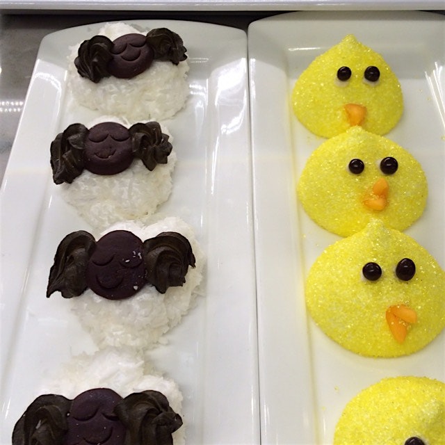 So much cuteness! Marshmallow sheep x chicks for Easter!