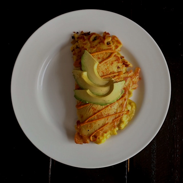 Curry chickpea crepe with avocado!