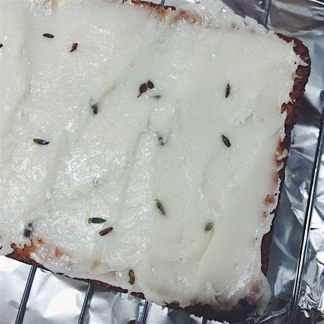 Lemon loaf cake with lavender icing