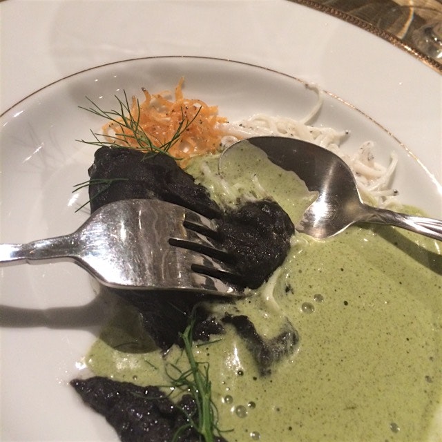 Cooking at a friend's home. Not an easy dish to pair wine with - palo cortado sherry with a stout...