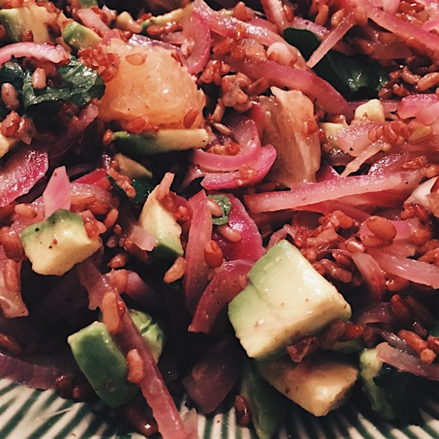 Red rice "salad" with pickled onions, grapefruit, avocado and epazote 