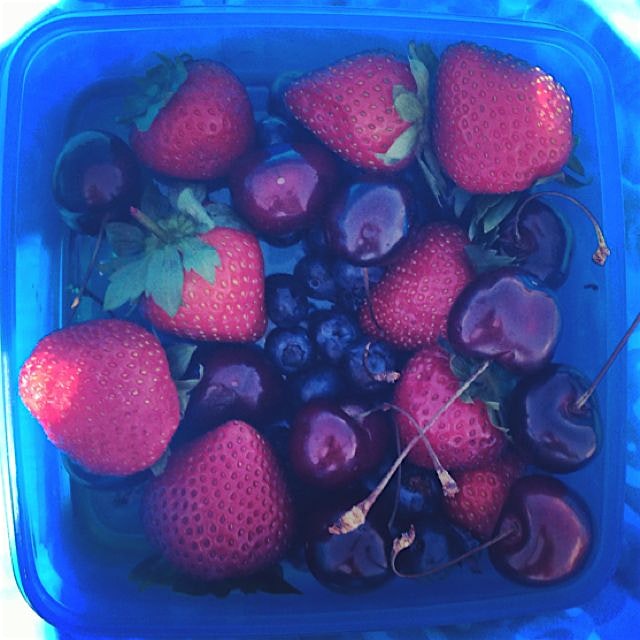 Beach berry breakfast. 