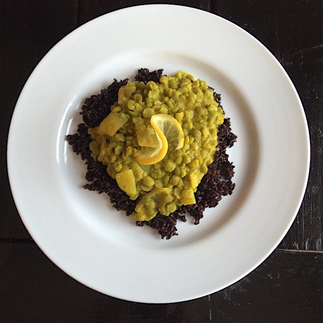 Springtime lemon split pea dal! Vegan and gluten free. Recipe on my website :)