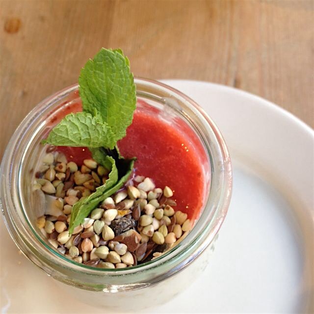 Organic banana "crunola"