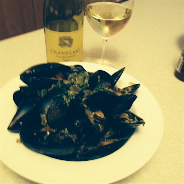 My friend Lisa's home made mussels with saffron , served with chilled white wine.
Sooner or later...