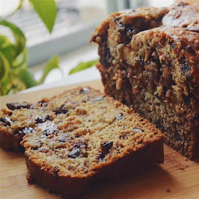 Banana bread with peanut butter and Nutella swirl (and chocolate chips and pecans and cacao nibs!...