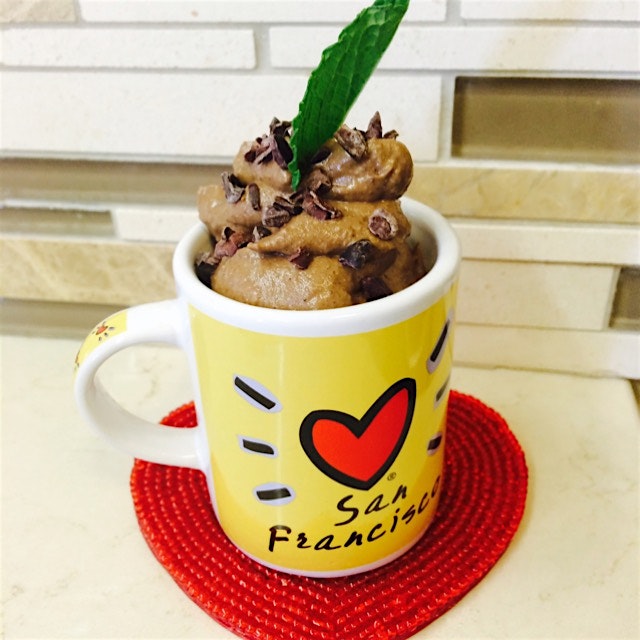 Dessert is served! 5 minute 'Chocolate' Avocado Mousse 