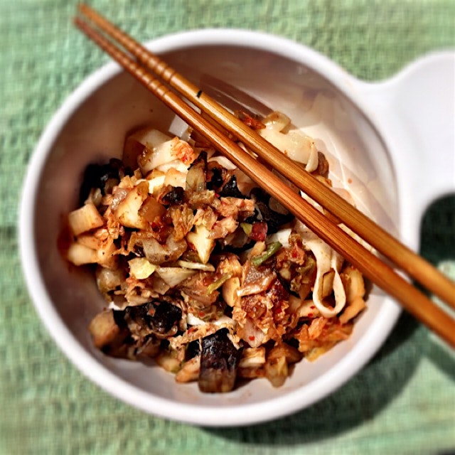 Cold noodles on a hot day! Yum! 