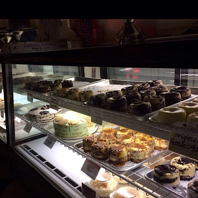 Cupcake shop is the best way to finish dinner 