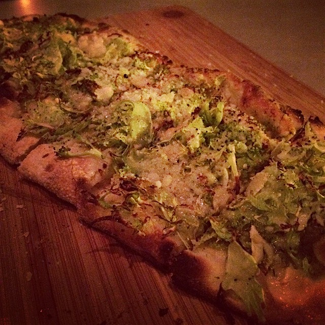 Broccoli Pizzetta - crunchy, chewy crust and flavored with walnuts pesto.