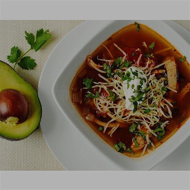 Trying to figure out what to cook for the week ahead? Try this yummy tortilla soup! 