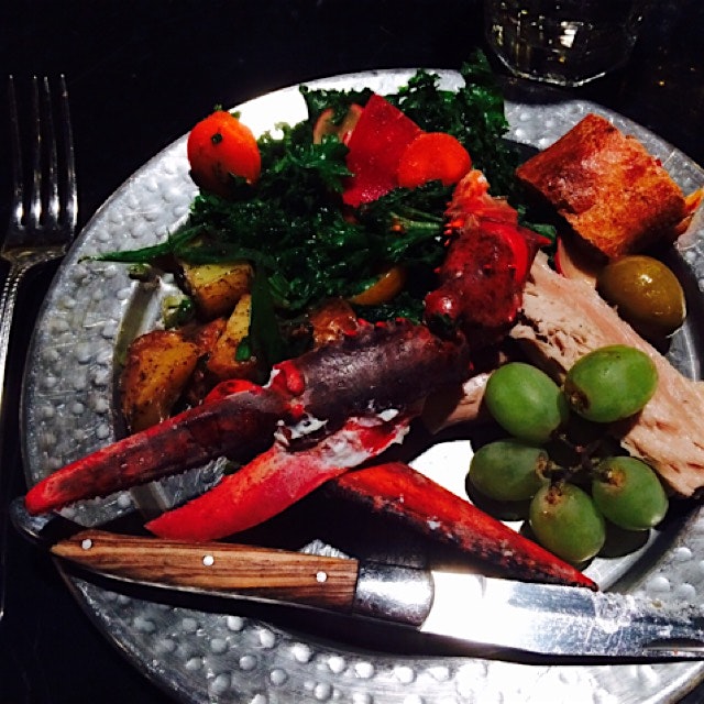 After some sensuous petting from the performance staff and some bardering with opposing tables - ...