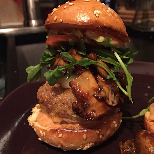 Turkey burger sliders! Baking the ingredients as meatballs instead of frying keeps a lean meat ni...