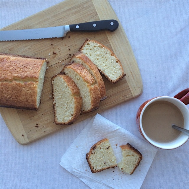 Coconut cake (non-dairy)