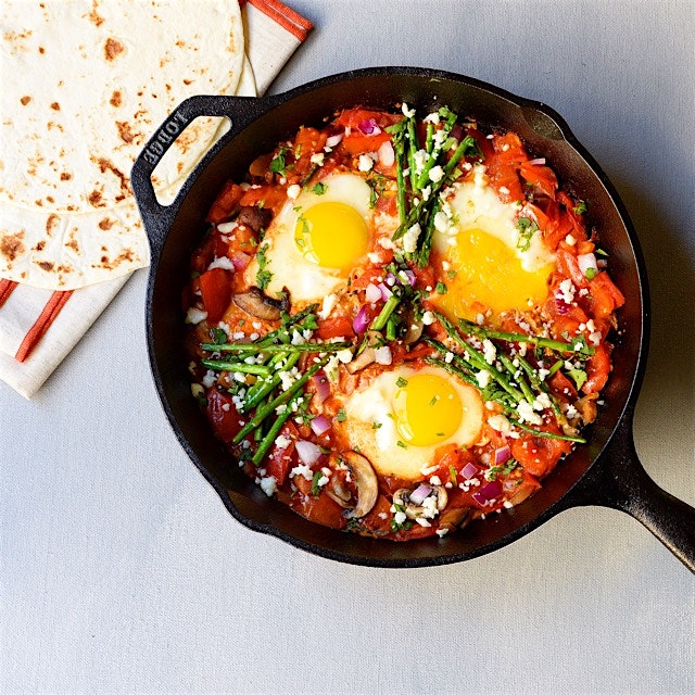 My quick to make huevos rancheros that's lip smackingly tastey, of course fresh eggs from a frien...