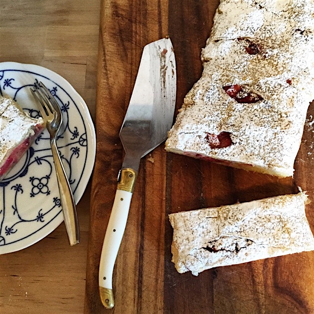 Strawberry Rhubarb Jalousie. Say that ten times fast. 
Love the combo of fruit, frangipani and pu...