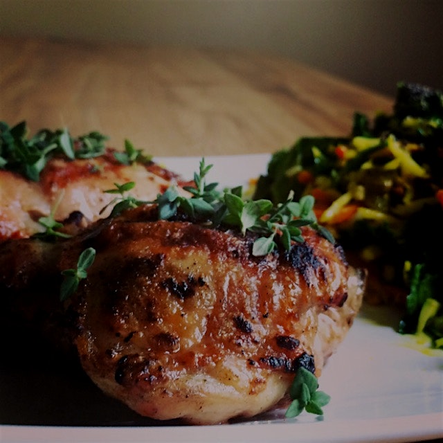 The best simple chicken ever! Recipe on my blog now! #chicken #quick 