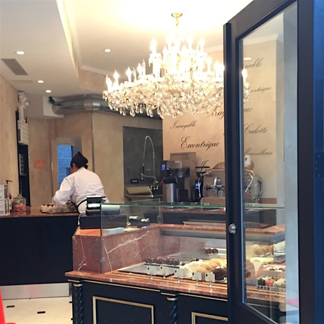 Delicious smells coming from this new bakery on 8th at Jane st. #marveilleux 