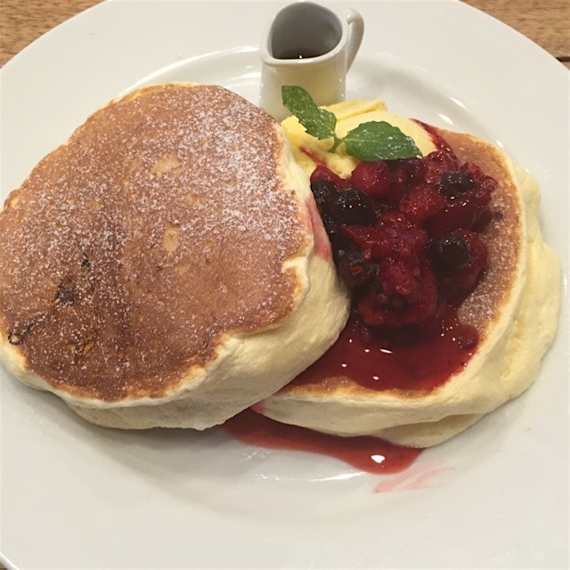 Best pancakes ever? Certainly the fluffiest. A surprise find in Tokyo. 