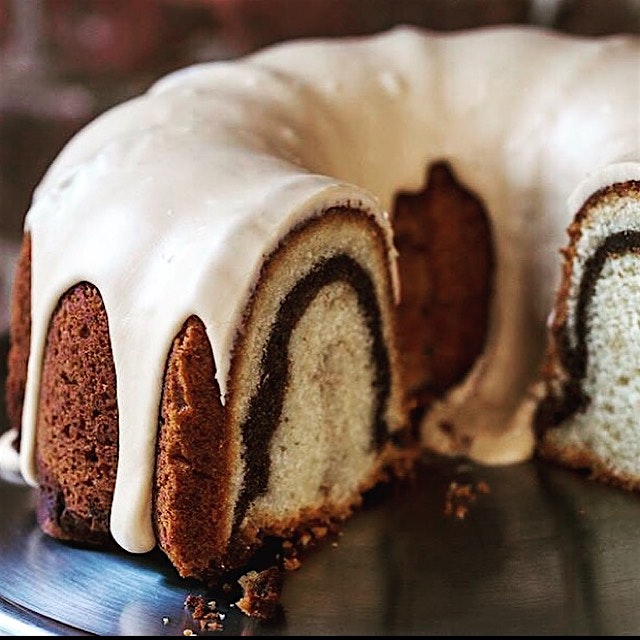 Marble Swirls and Frosting Drizzles. The stuff dreams are made of. 
#foodphotography #foodstyling...