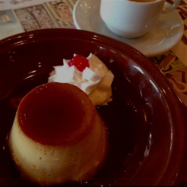 The crowning glory: flan & cafecito!