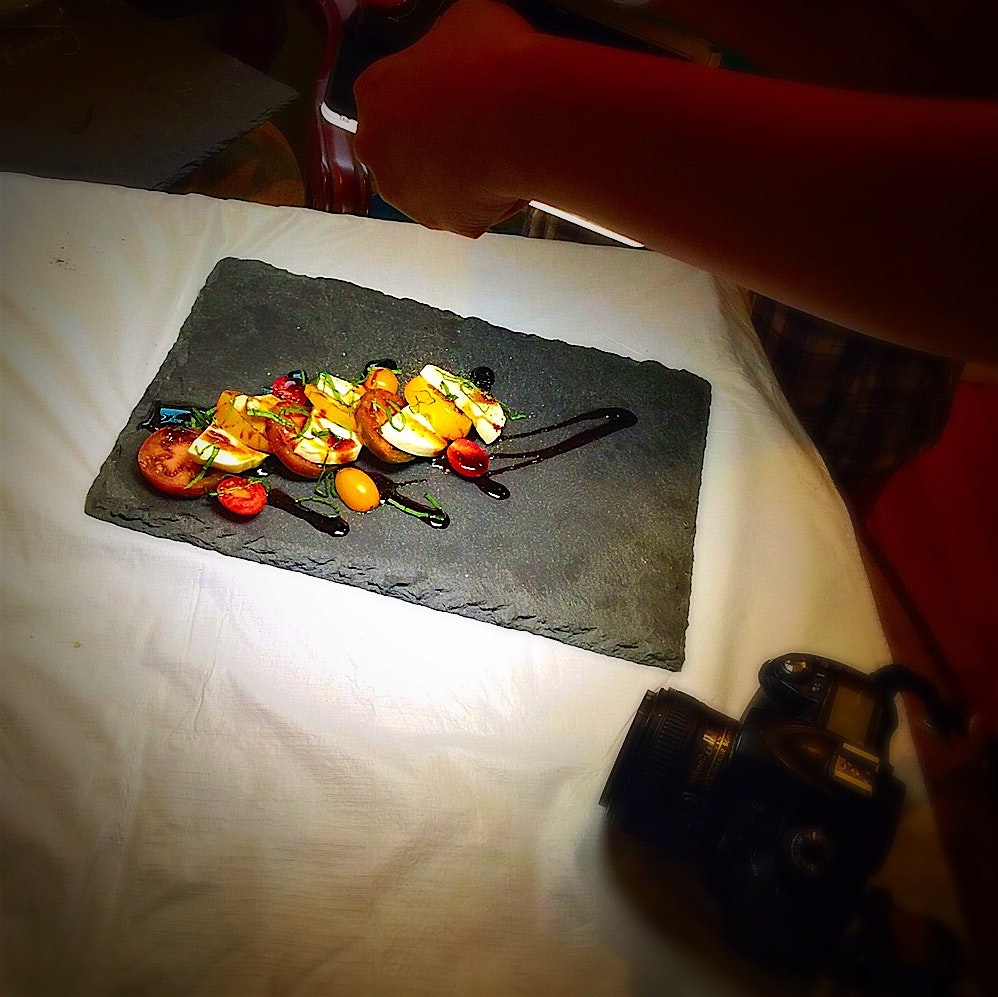 Insalata Caprese under the light & lens. #bts 