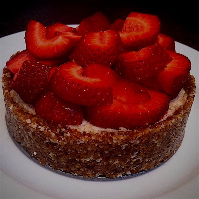Eat in season! The recipe for my Strawberry Coconut Cream Tart is on the Anne food blog today.