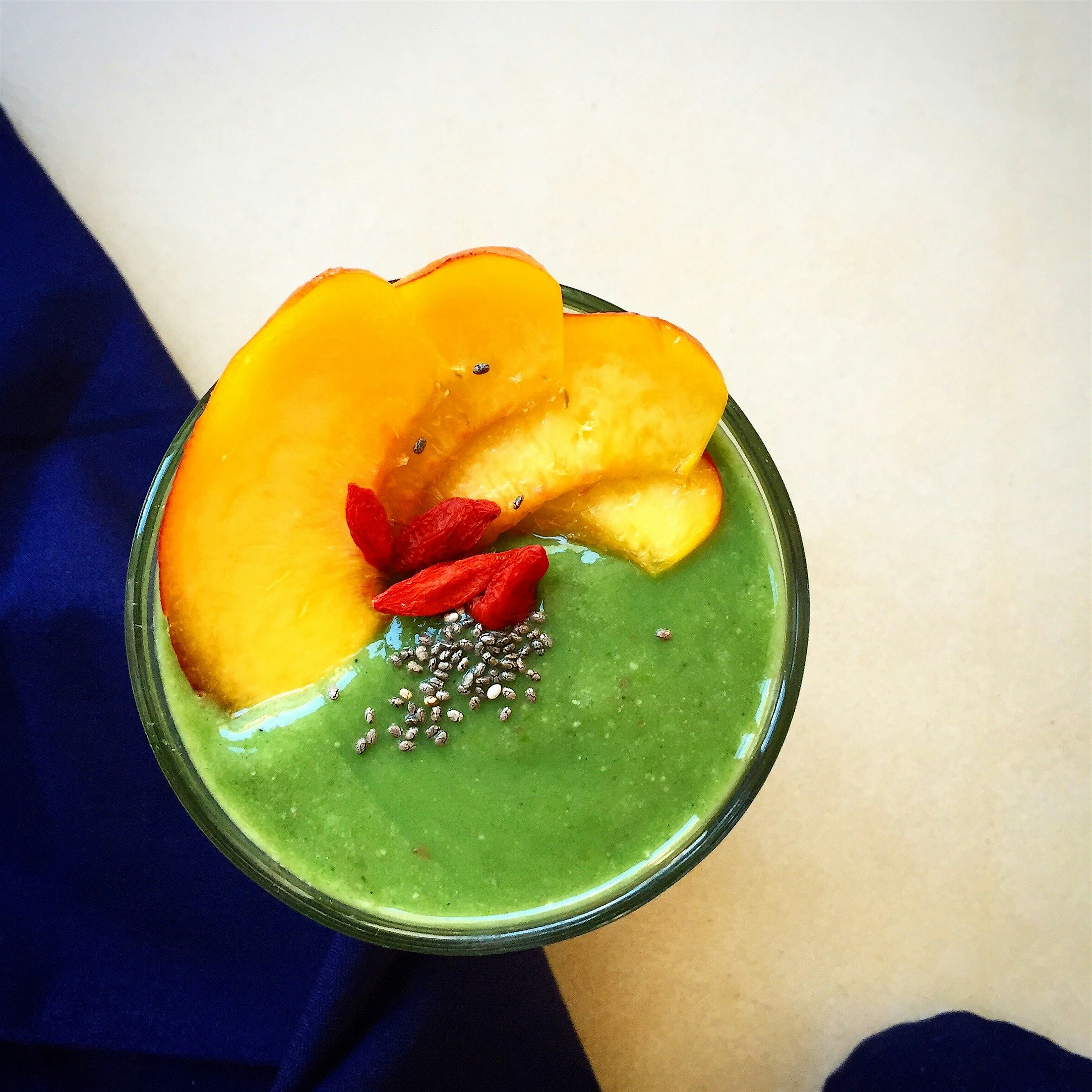 Smoothie time 🍑💚