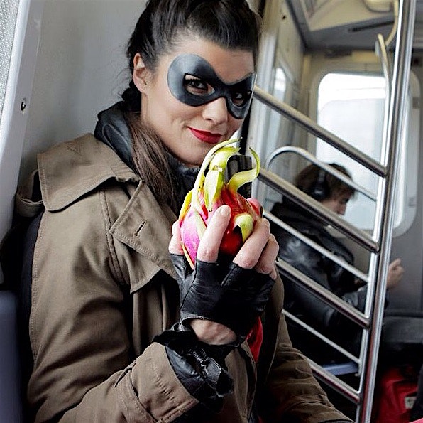 Shopping in China Town gets you all sorts of funny fruits and veggies. Case in point: this fab fo...