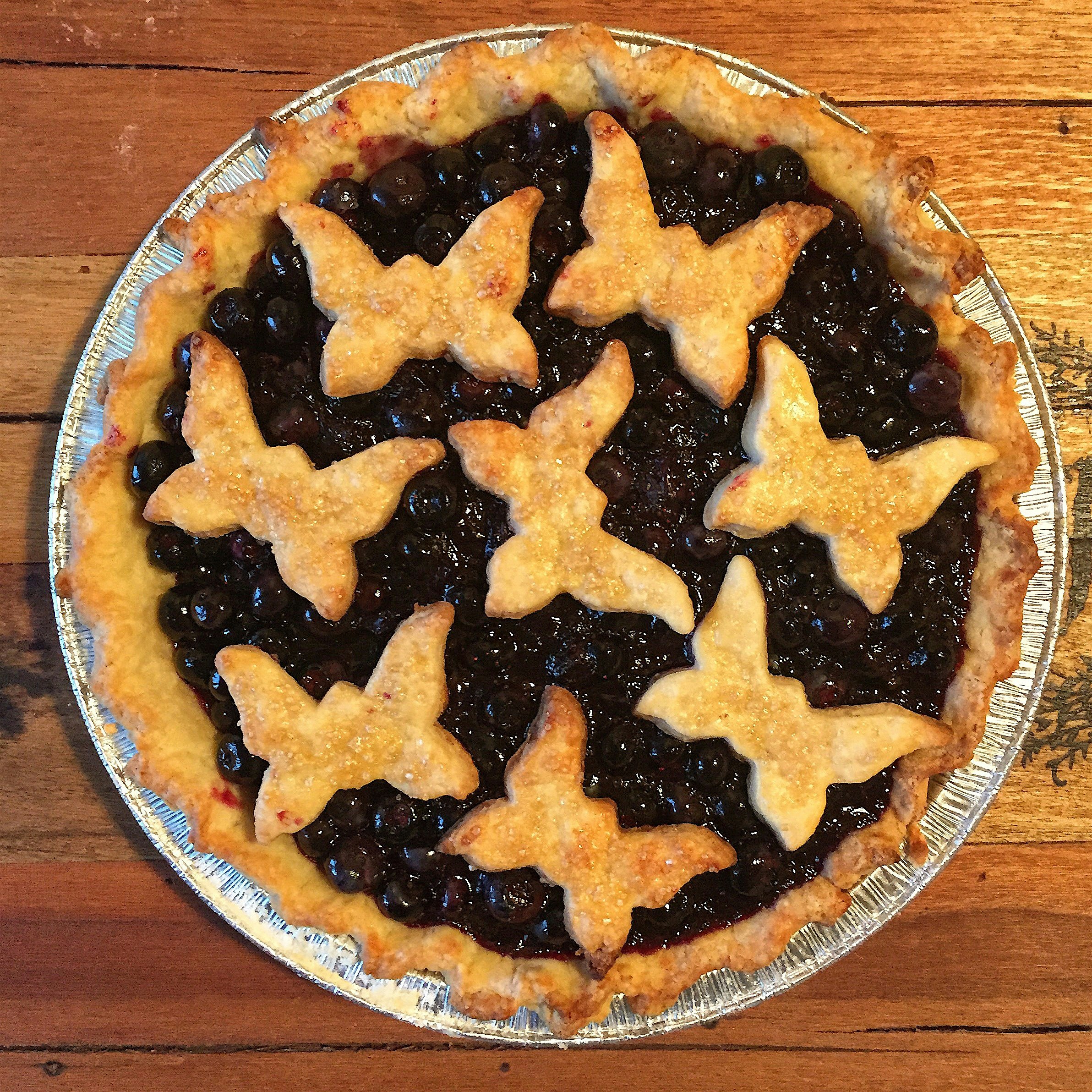 This Fresh Blueberry Pie is flying to NYC to meet The Foodstand 😊 Okay, so it's sitting in the ba...