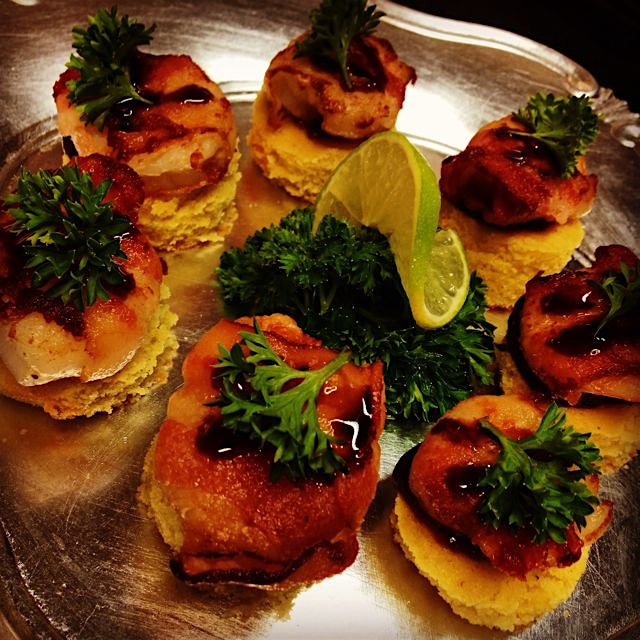 "Bacon-Wrapped Paprika'd Shrimp served on Buttermilk Cornbread Toasts" #EasyEntertainingWeek #Cre...