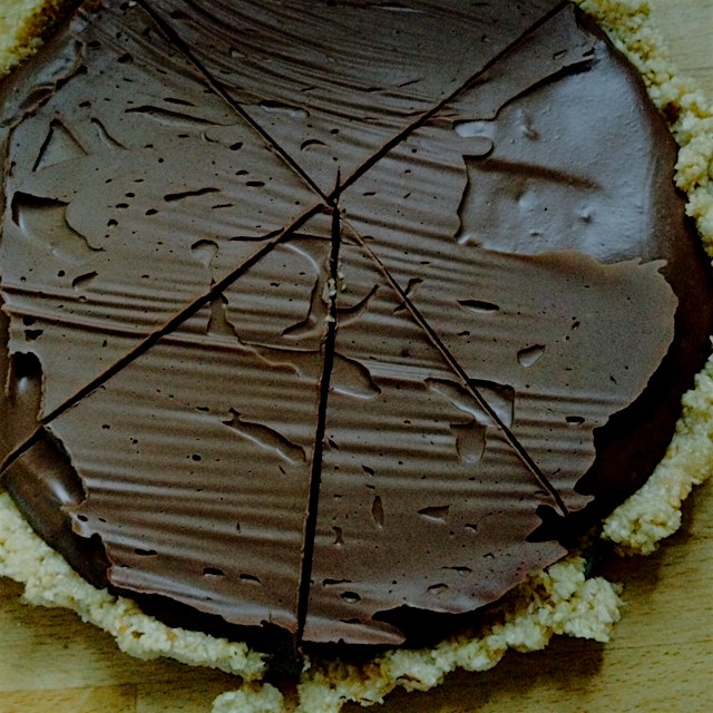 Vegan chocolate pie. Hail Merry imitation.