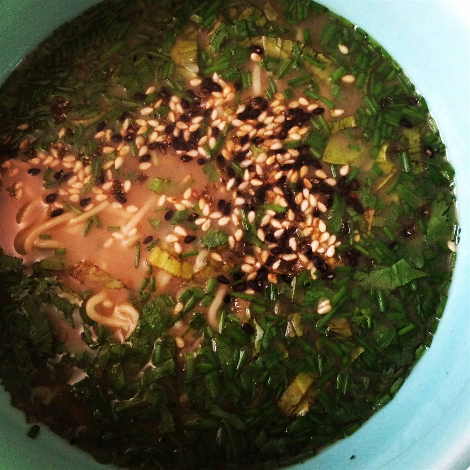 When your herb garden is bursting at the seams. #spicyramen #lotusfoods #vegan #glutenfree