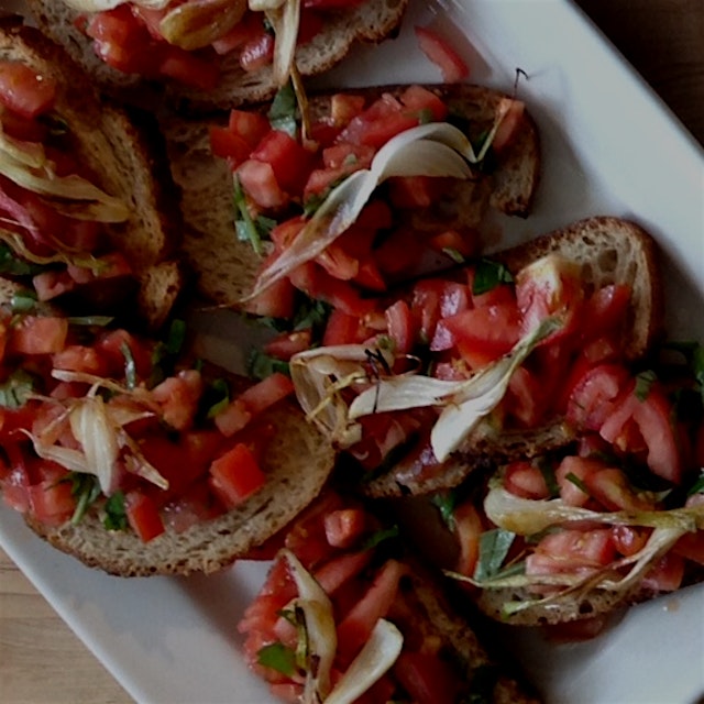 Some big girl's bruschetta made with fresh tomatoes and basil. #redeats
