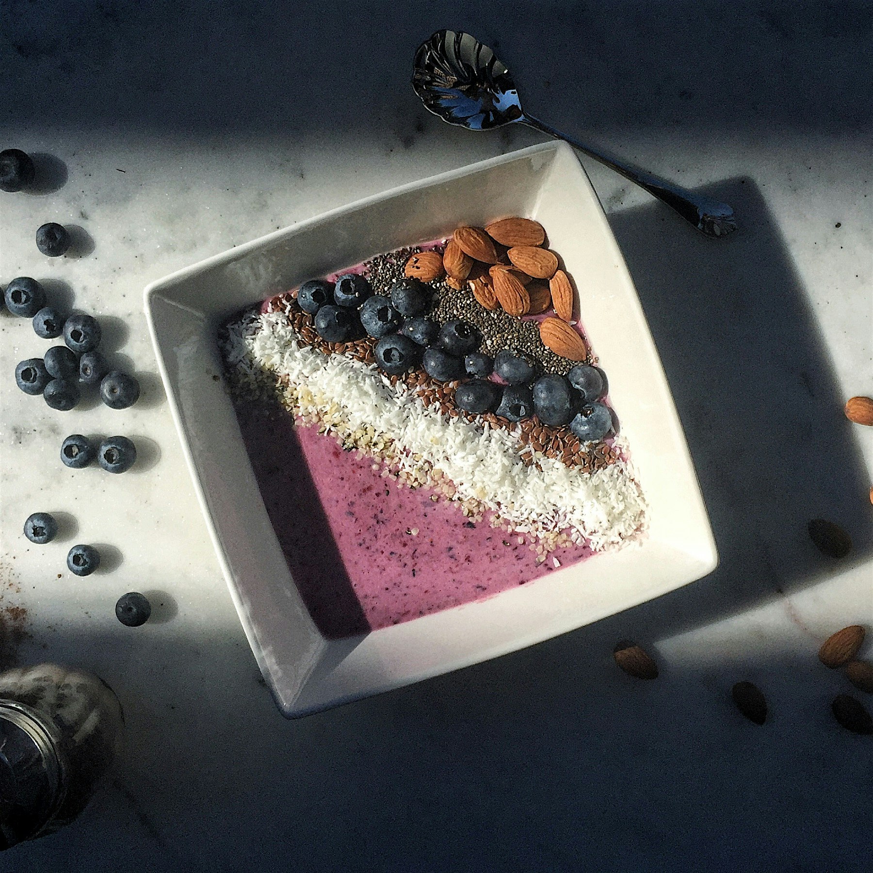 Short on time in the mornings? Try a smoothie bowl!