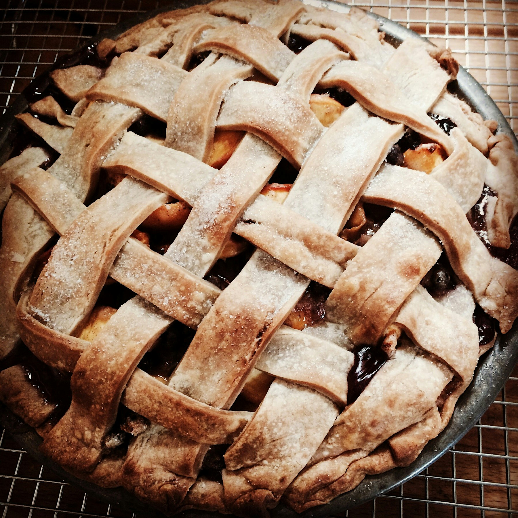 Friday's pie: blueberry peach