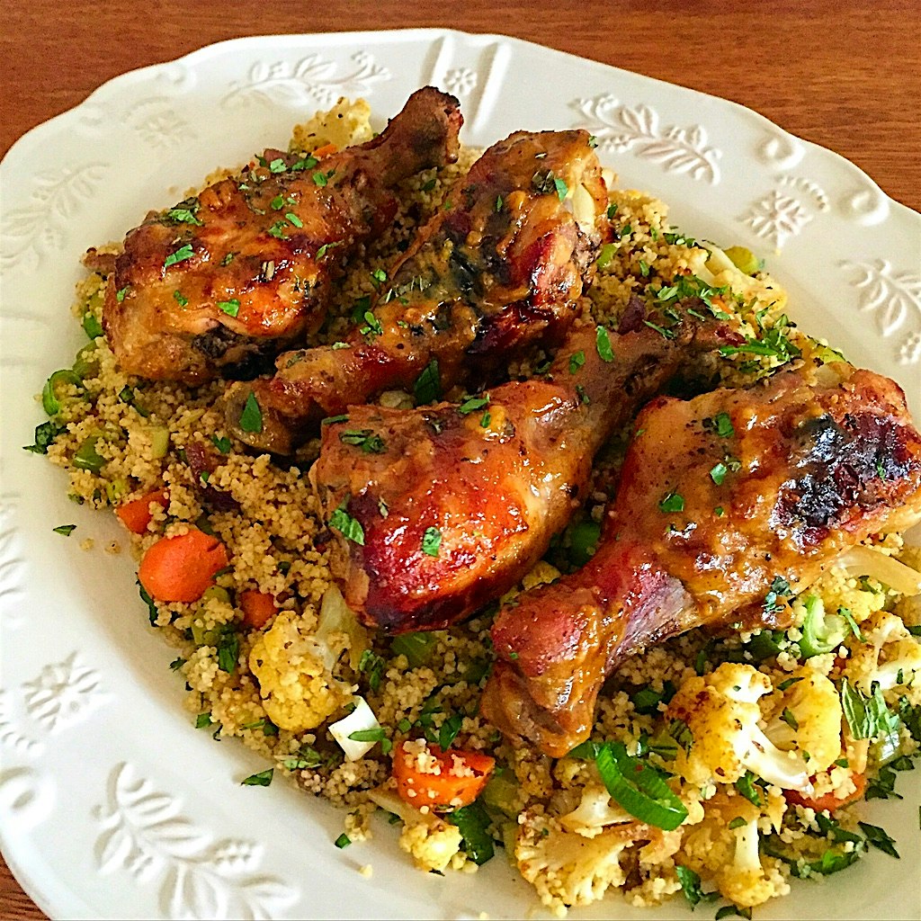 Finger lickin' good. 😋
Drumsticks baked in Dijon, maple syrup and rice wine vinegar over spicy Ha...