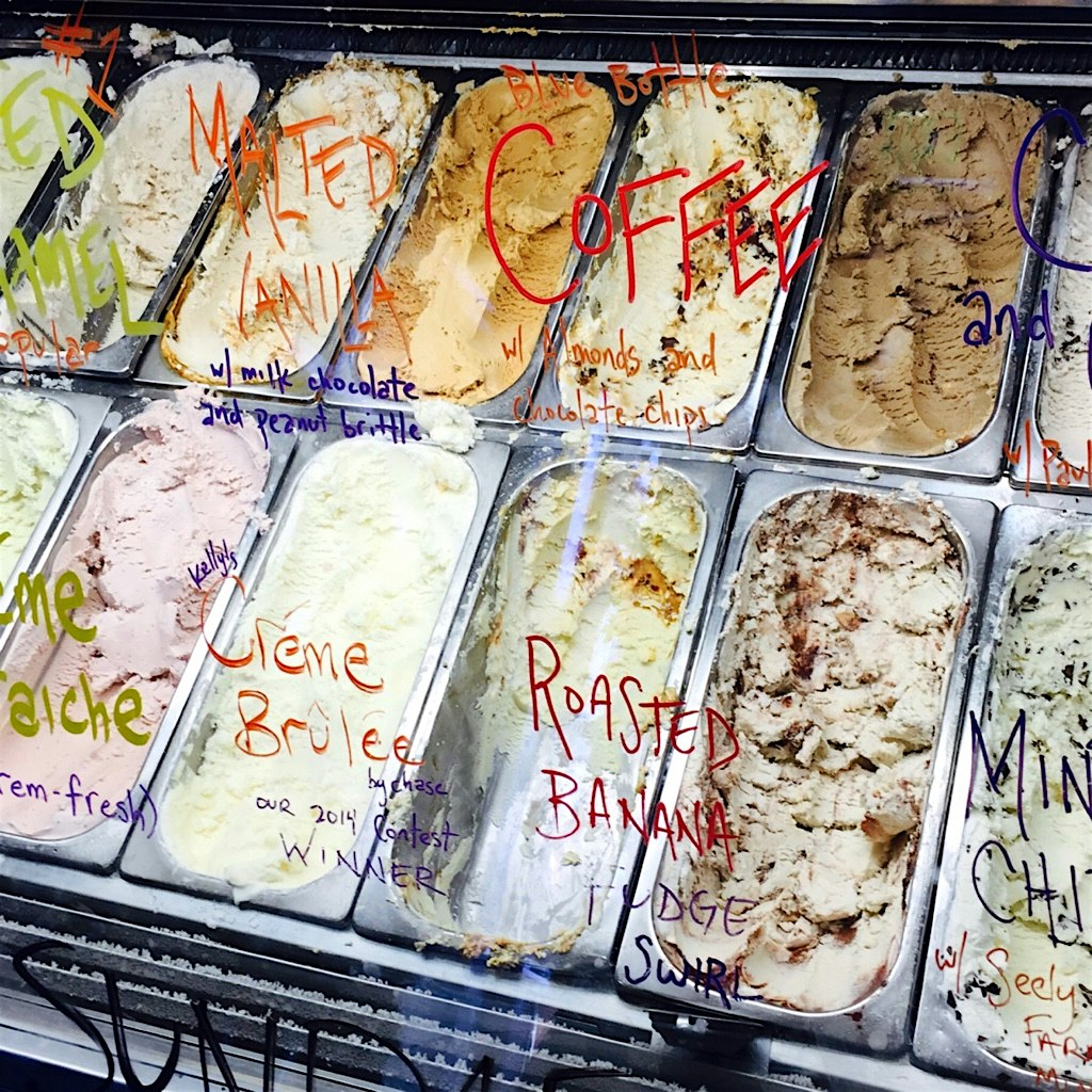 Made friends and they let me try every flavor! Salted caramel and creme brûlée won 🍨😍🍦