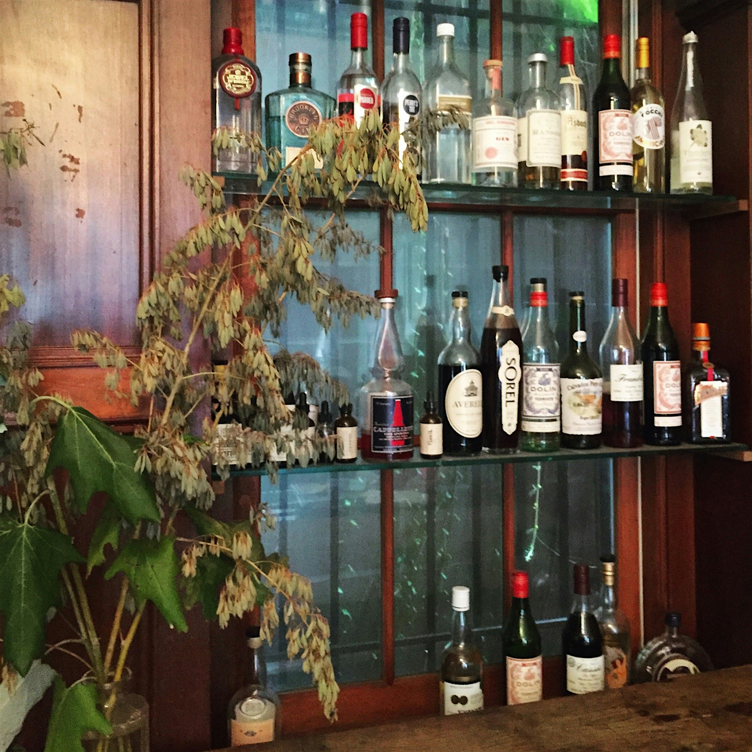 I love the details in Rubi's Café. Feels like there's real history here.