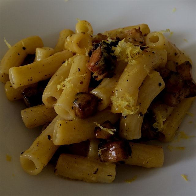 Carbonara BBQ
Instead of Italian Guanciale or Pancetta, I used Pastrami Bacon by Hometown BBQ 
Le...