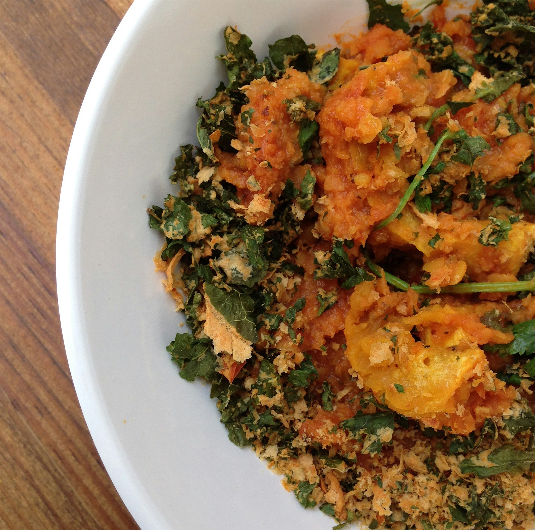 Mixed my leftovers from yesterday together for lunch today. Loving the crunch from the butternut ...