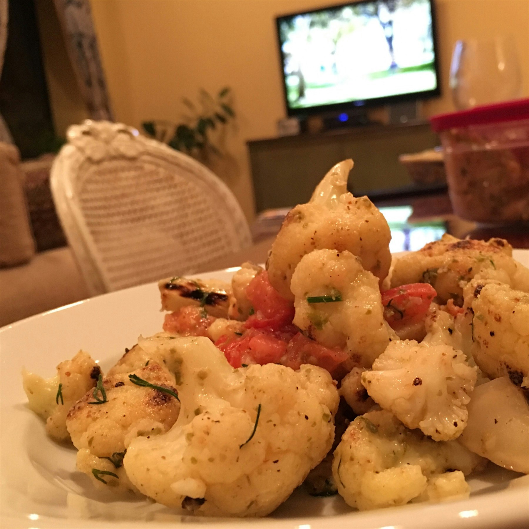 Happiness - @MitaliNags feeds me Cauliflower. @sugardetoxme - approved? 