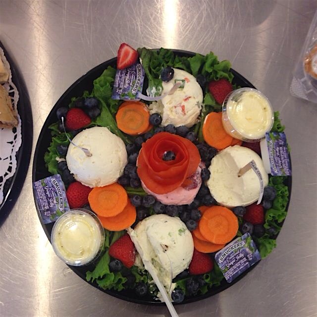 There are flags in this cream cheese because #yolo? 